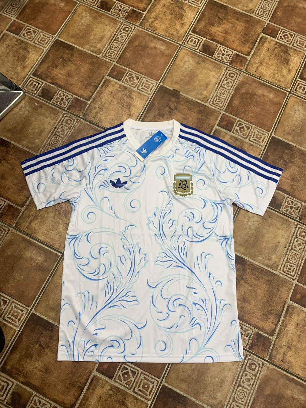 adidas Originals Argentina 2026 World Cup Training Jersey Size M